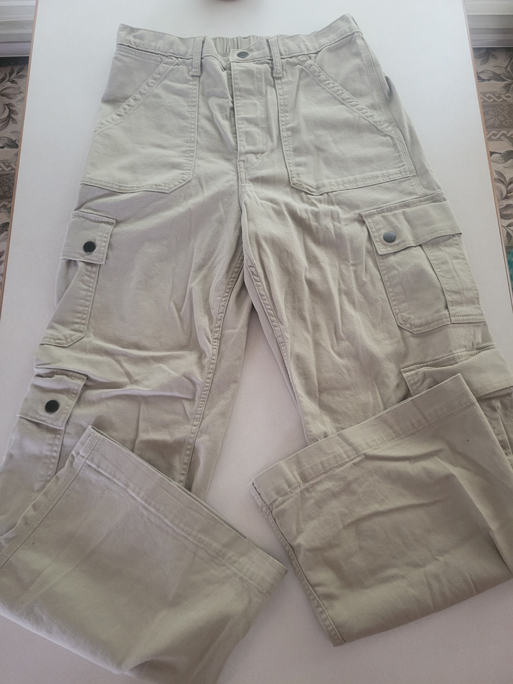 Arizona Jean Company Cargo Pants in Light Khaki